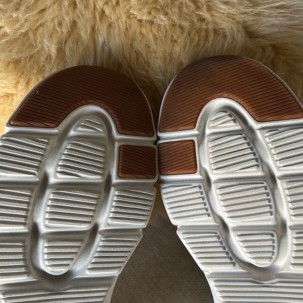 Skechers Slide-Step Sneakers Cream Color 8.5 - Picture 8 of 9